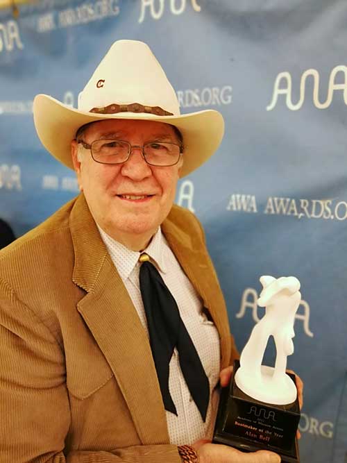 Alan Bell with his 2017 Academy of Western Artists Will Rogers  Bootmaker of the Year Award.