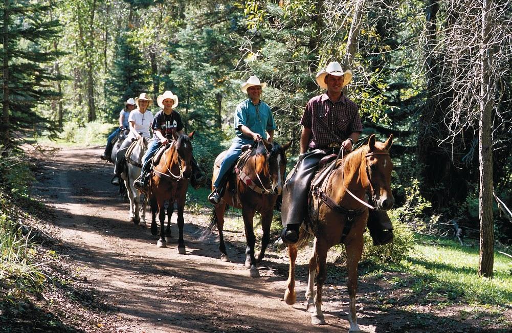 Colorado Trails Guest Ranch