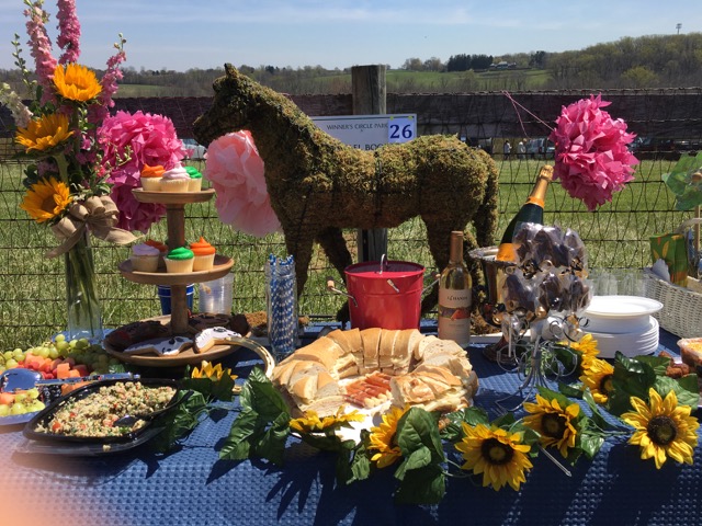  Festive tailgate picnic table, courtesy of Ladew Topiary Gardens