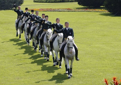 Lipizzaner horses parade during a ceremony at the White House in 2008. (Image source: WhiteHouse.gov)