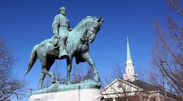 Robert E. Lee on Traveler by Shrady and Lentelli, Charlottesville, photo courtesy of drrichswier.com