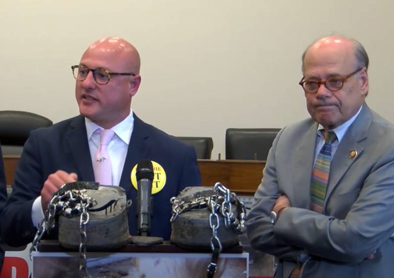 Animal Wellness Action Executive Director Marty Irby and U.S. Rep. Steve Cohen at a press conference on Capitol Hill on July 24, 2019, the day of the House floor debate on the Prevent All Soring Tactics (PAST) Act | Photo Credit: Animal Wellness Action